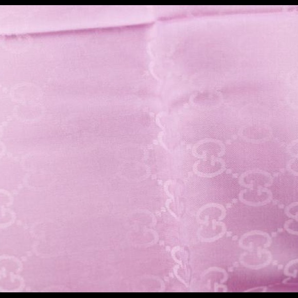 Gucci Rose Pink Guccissima Shawl/Wrap - Picture 5 of 15